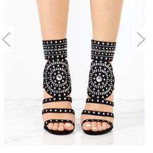 Sundance Black -Lola Shoetique size 9